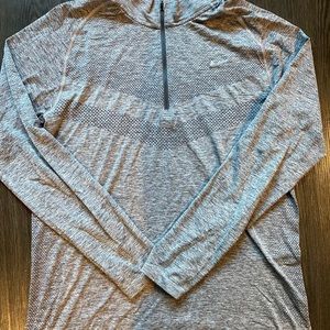 Men’s Nike quarter zip pullover